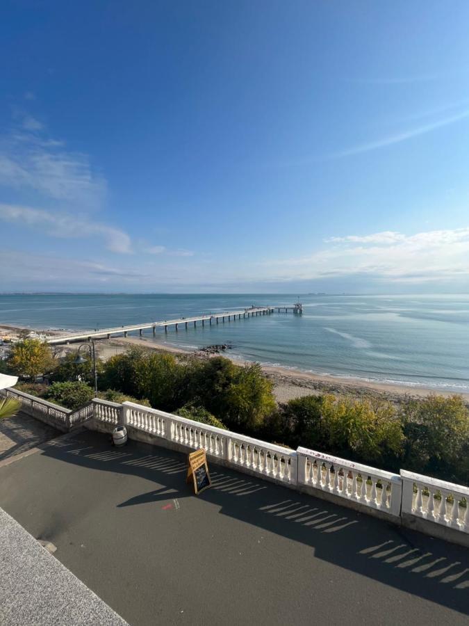 Azzurro Premium Apartment On Bulevard Bogoridi Burgas City Exteriér fotografie