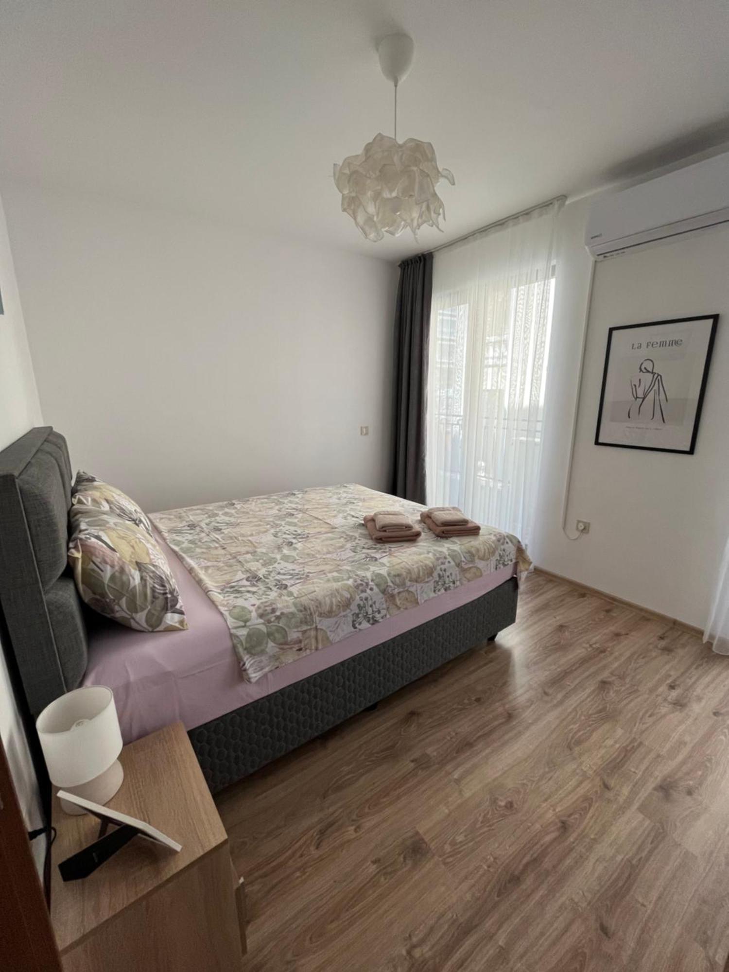 Azzurro Premium Apartment On Bulevard Bogoridi Burgas City Exteriér fotografie